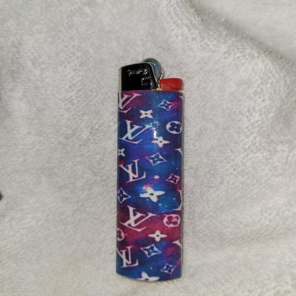 Customized lighters - Picture 3 of 12